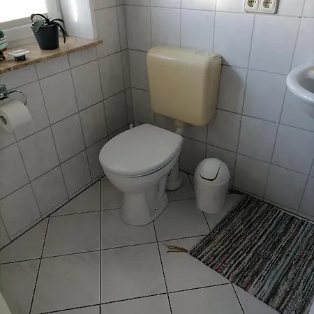 Gaestezimmer Mitten In Angeln *